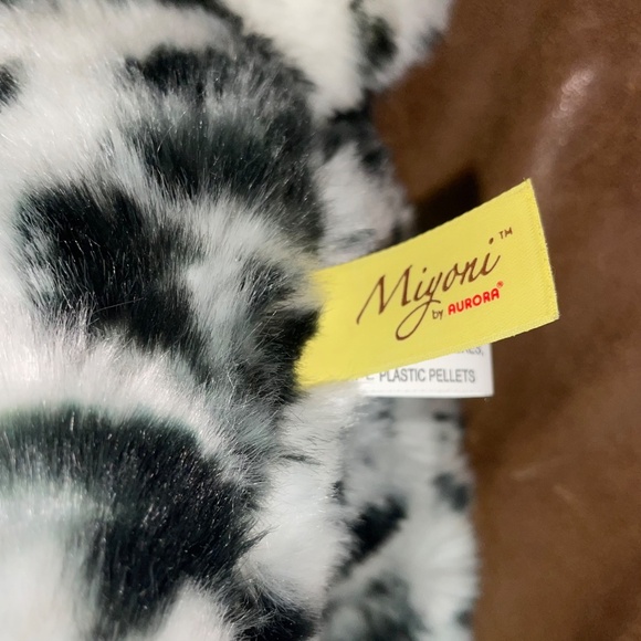 NWOT Miyoni by Aurora 12 Inch White Leopard Stuffed Animal - Picture 8 of 12